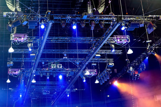 Truss & Rigging Lighting