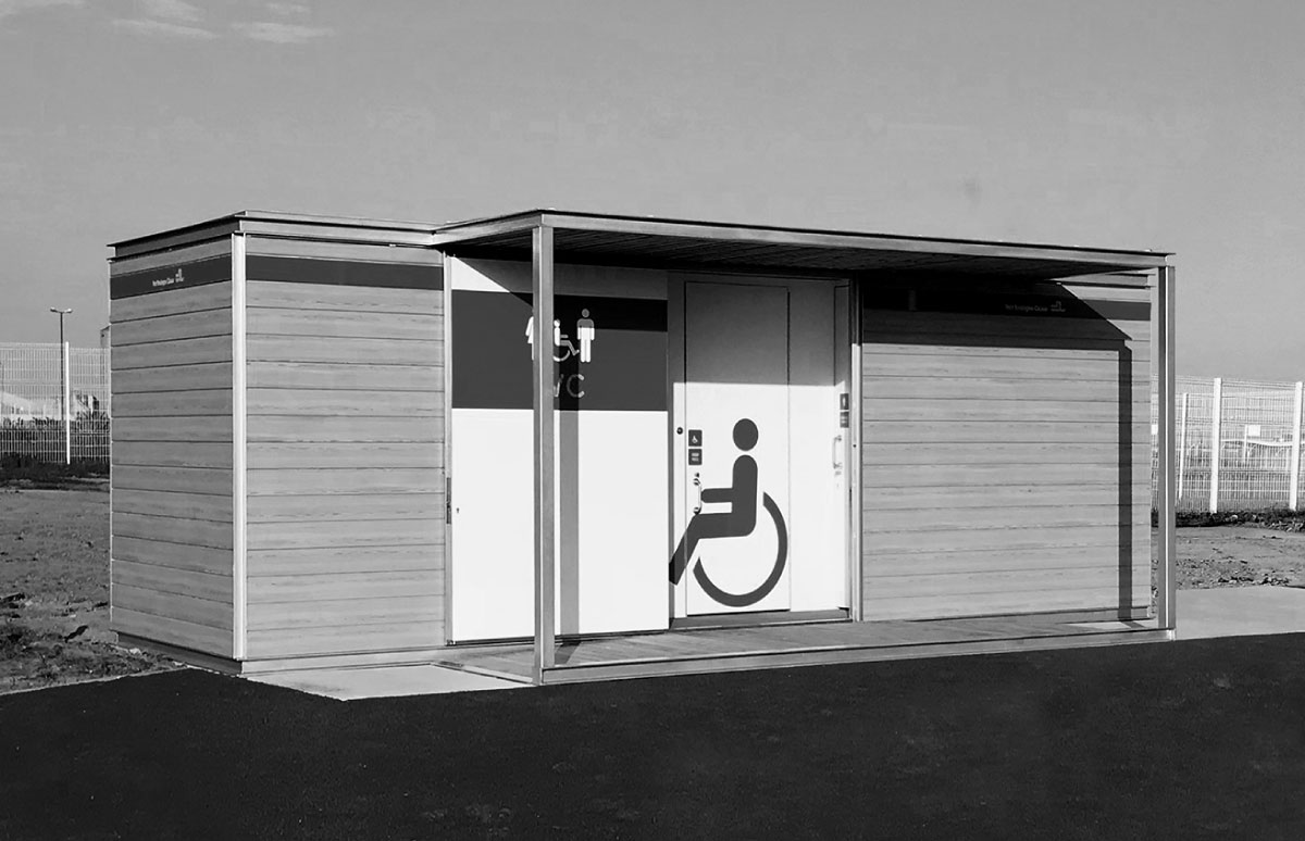 Toilet kiosk